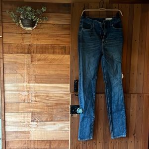 Imogene and Willie, size 28 ,cut Elizabeth, in great shape